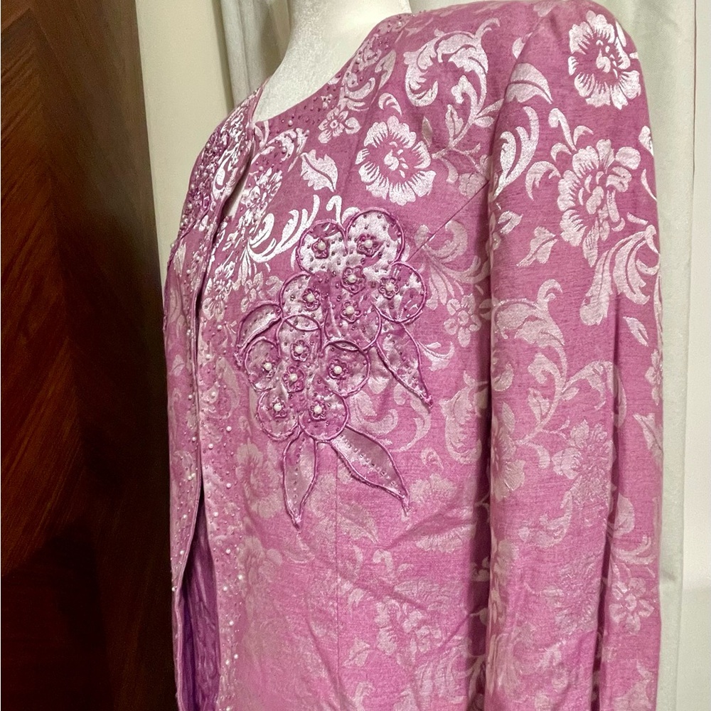 3 Piece Wm suit. Linen- cotton blend. Rose/lavender color. EUC. So feminine. - Picture 4 of 16